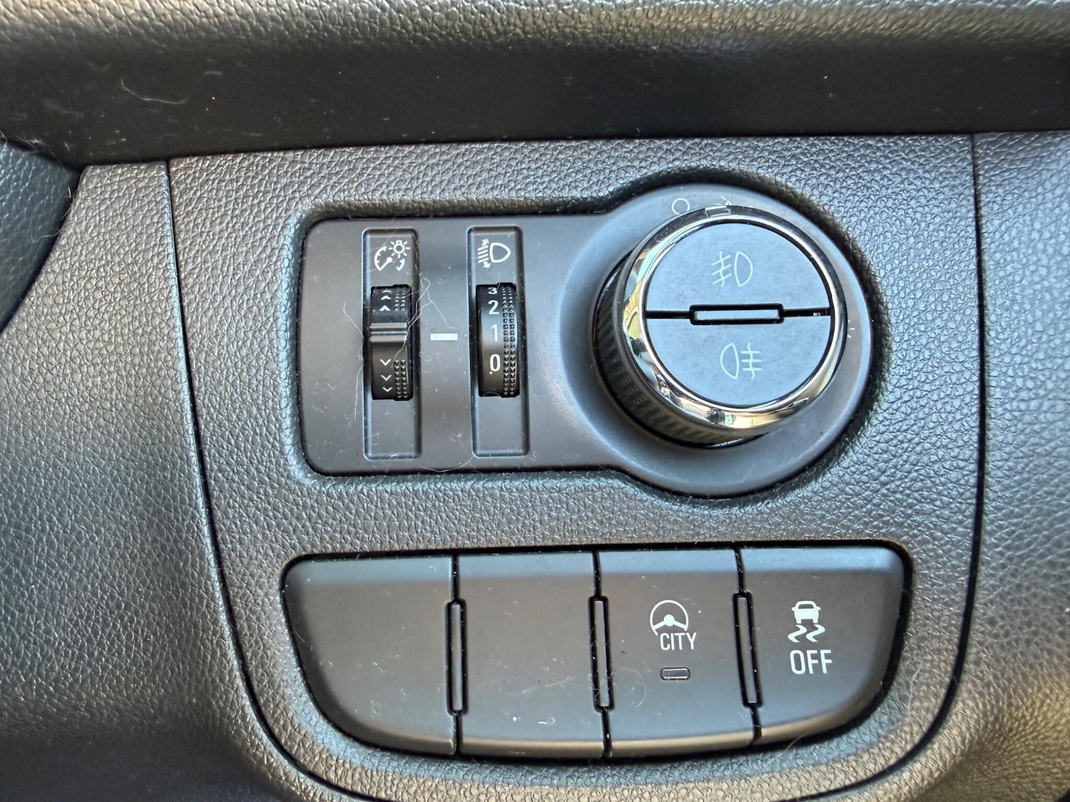 Used Vauxhall Viva 2017 for sale - 77802447: Photo 25