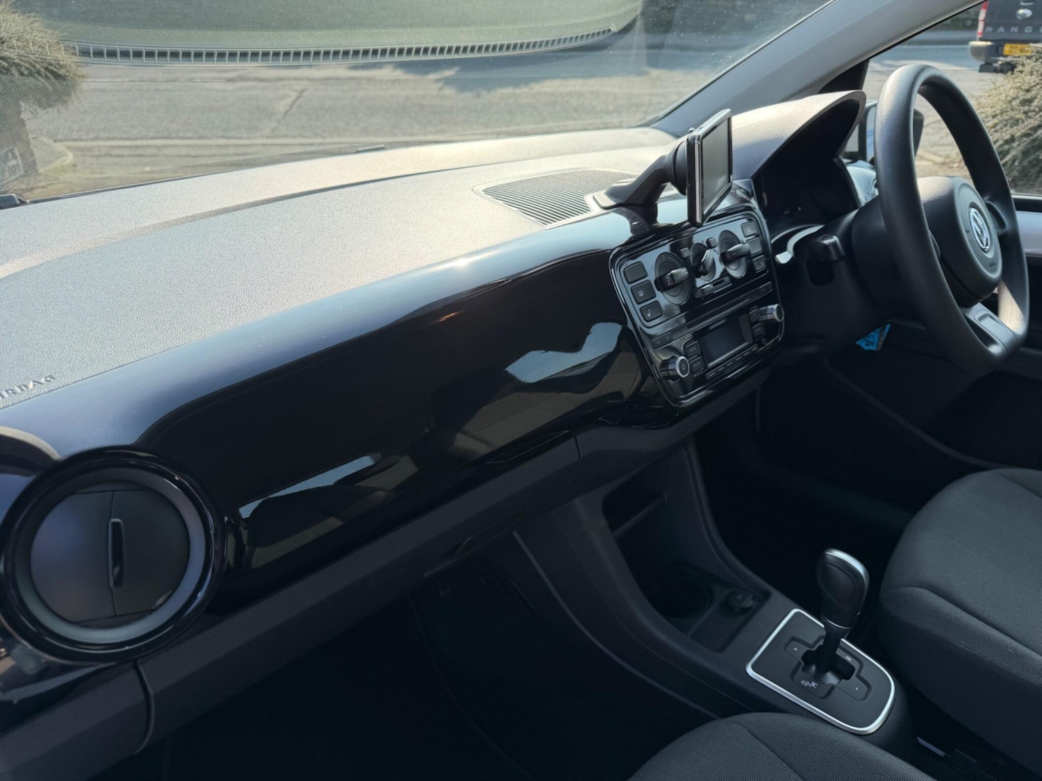 Used Volkswagen up! 2012 for sale - 77978353: Photo 16