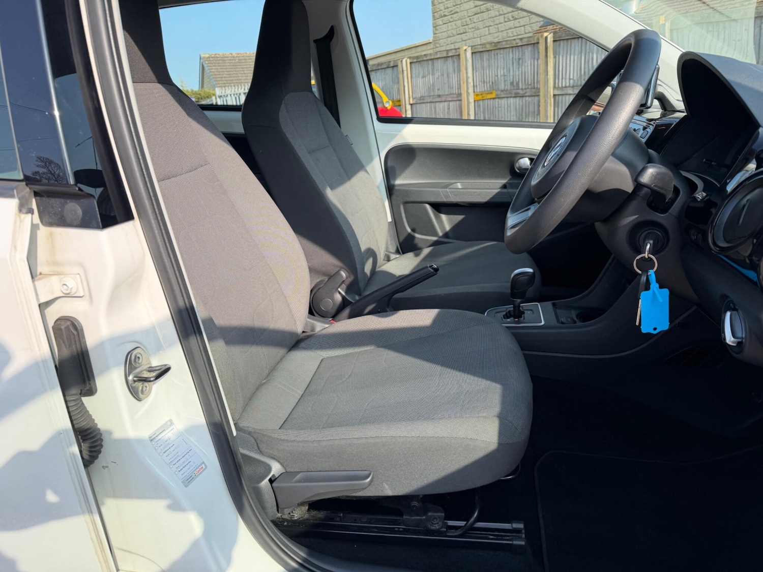 Used Volkswagen up! 2012 for sale - 77978353: Photo 18