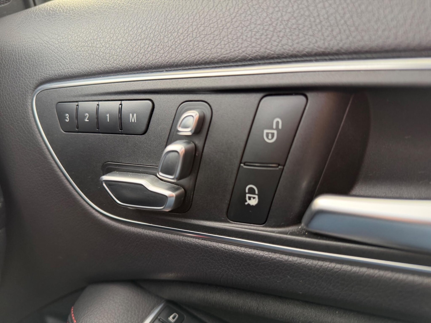 Used Mercedes-Benz A-Class 2017 for sale - 77802444: Photo 27