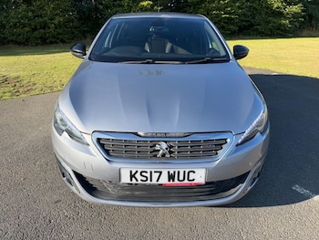 Used Peugeot 308 2017 for sale - 79601938: Photo