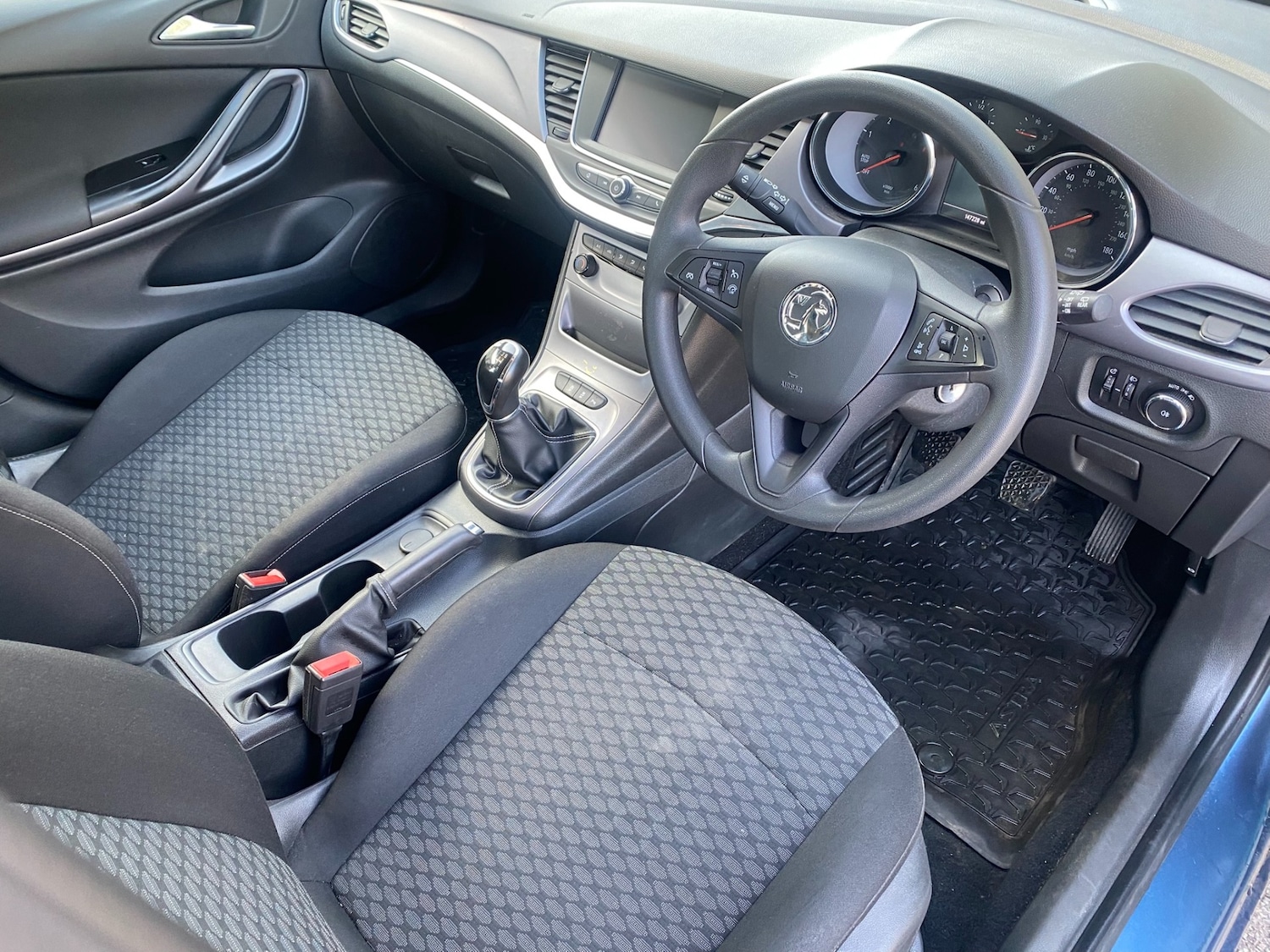 Used Vauxhall Astra 2016 for sale - 77663702: Photo 8