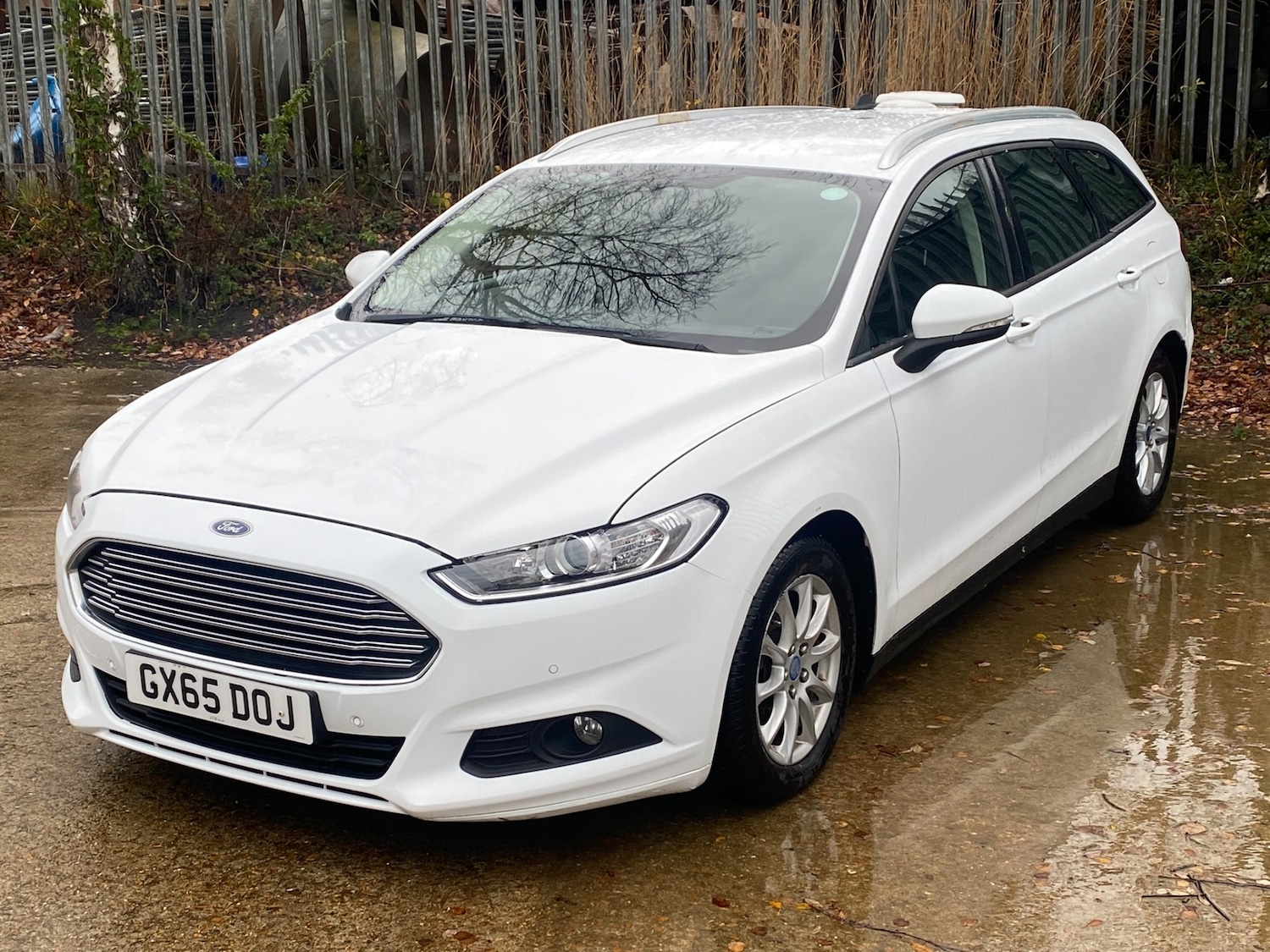 Used Ford Mondeo 2016 for sale - 76875908: Photo 2