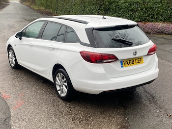Used Vauxhall Astra 2018 for sale - 76115411: Photo