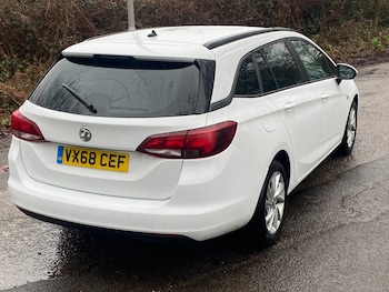 Used Vauxhall Astra 2018 for sale - 76115411: Photo