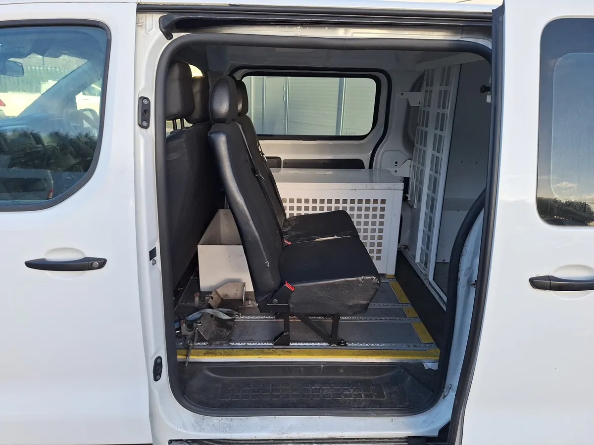 Used Vauxhall Vivaro 2020 for sale - 77367206: Photo 3