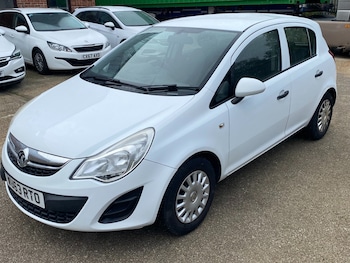 Used Vauxhall Corsa 2013 for sale - 76212123: Photo 2