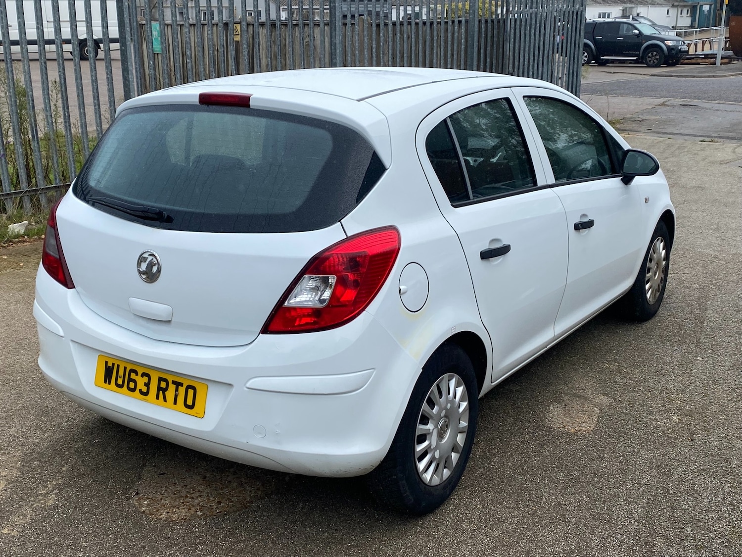 Used Vauxhall Corsa 2013 for sale - 76212123: Photo 4