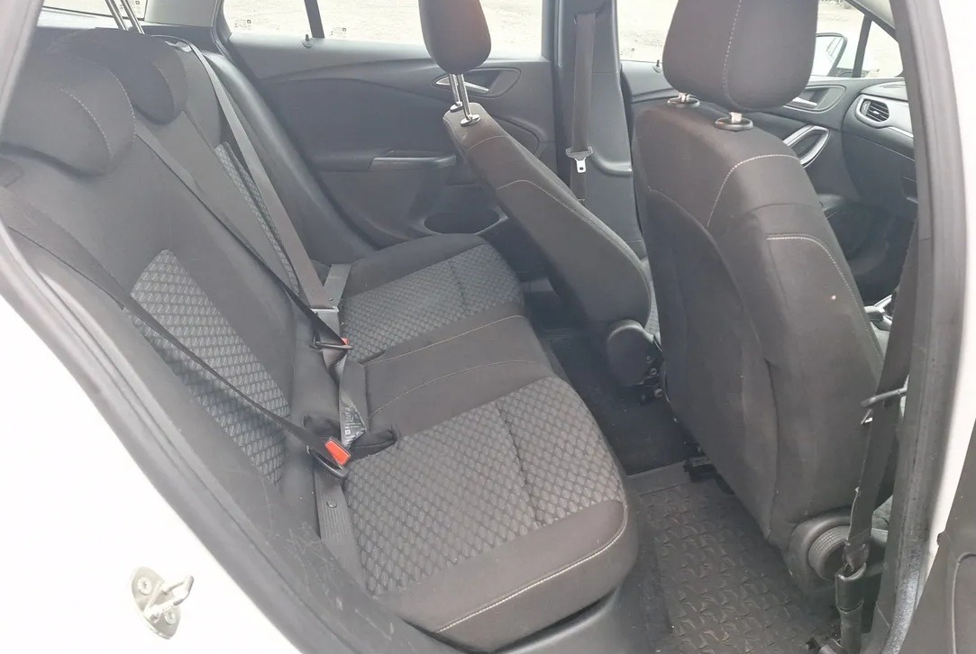 Used Vauxhall Astra 2017 for sale - 77450149: Photo 4