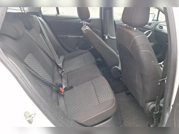 Used Vauxhall Astra 2017 for sale - 77450149: Photo