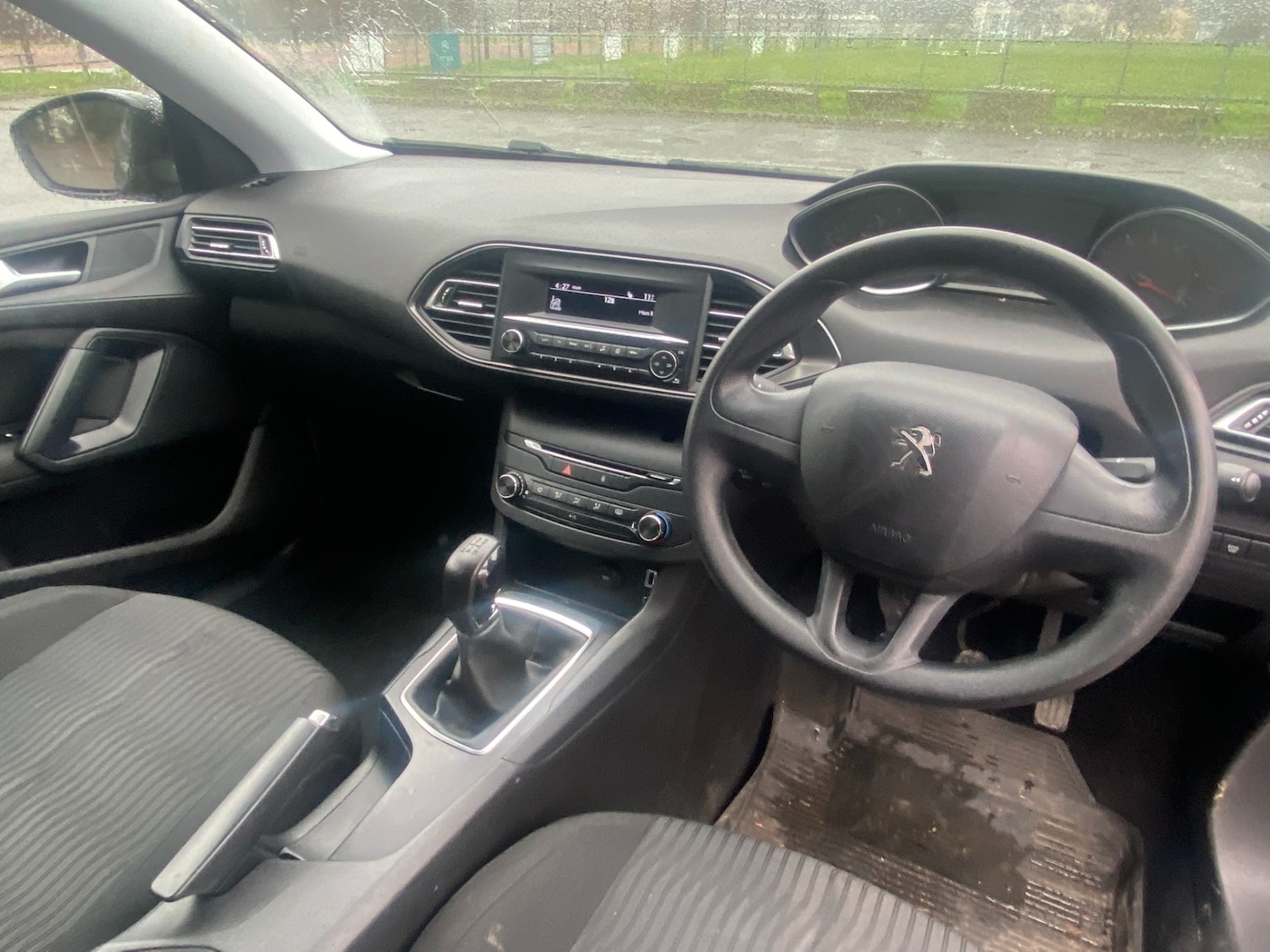 Used Peugeot 308 2016 for sale - 77504132: Photo 10