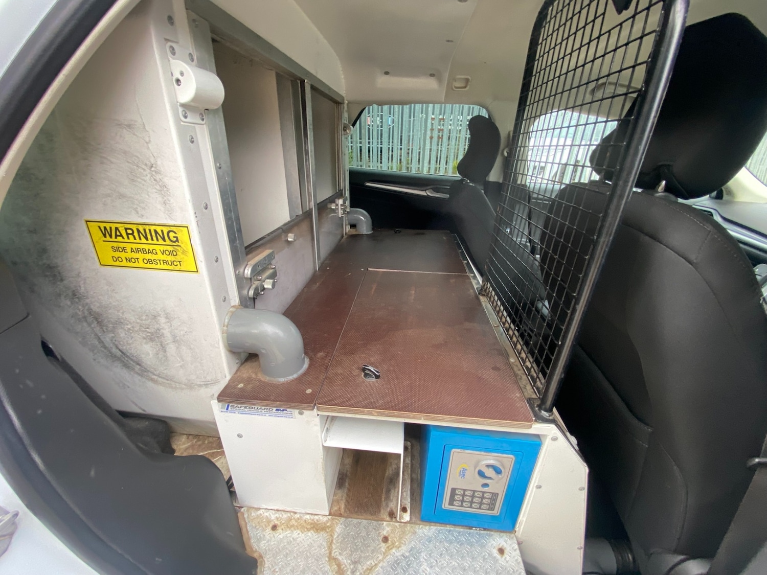 Used Ford Mondeo 2017 for sale - 76517927: Photo 11