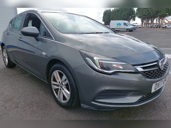 Vauxhall - Astra