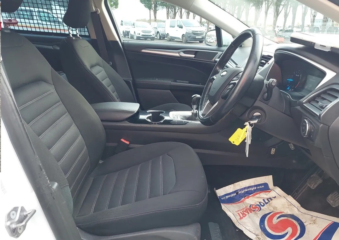 Used Ford Mondeo 2016 for sale - 76570829: Photo 3