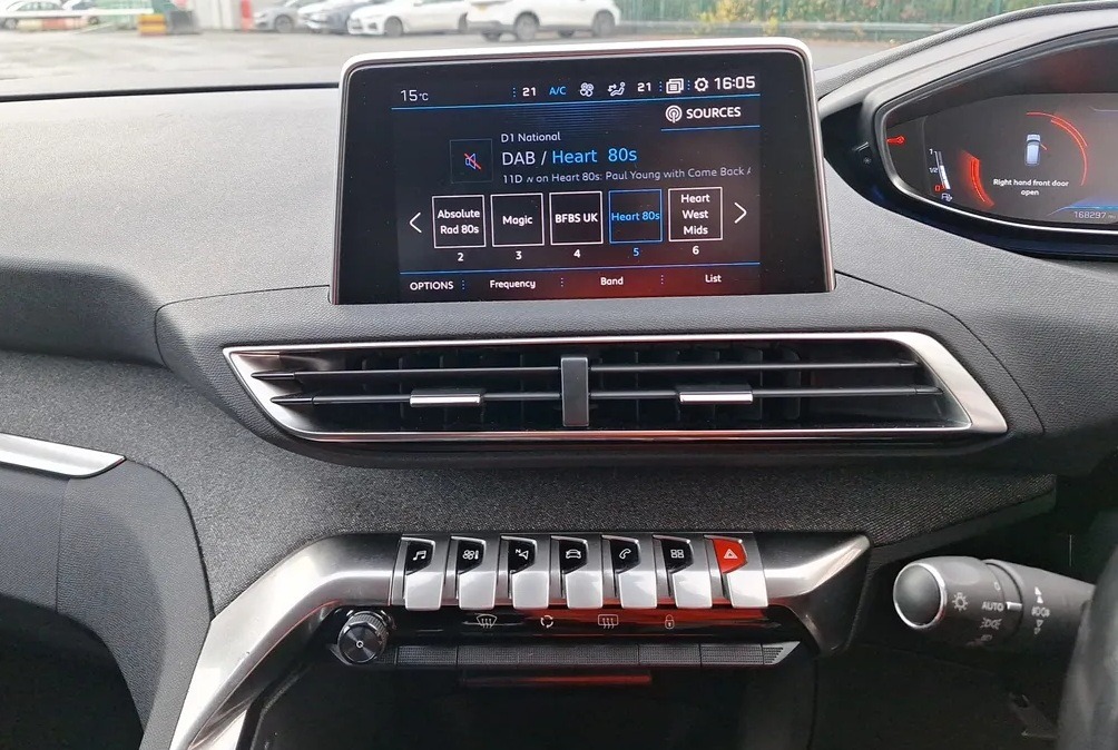 Used Peugeot 3008 2020 for sale - 76570838: Photo 6