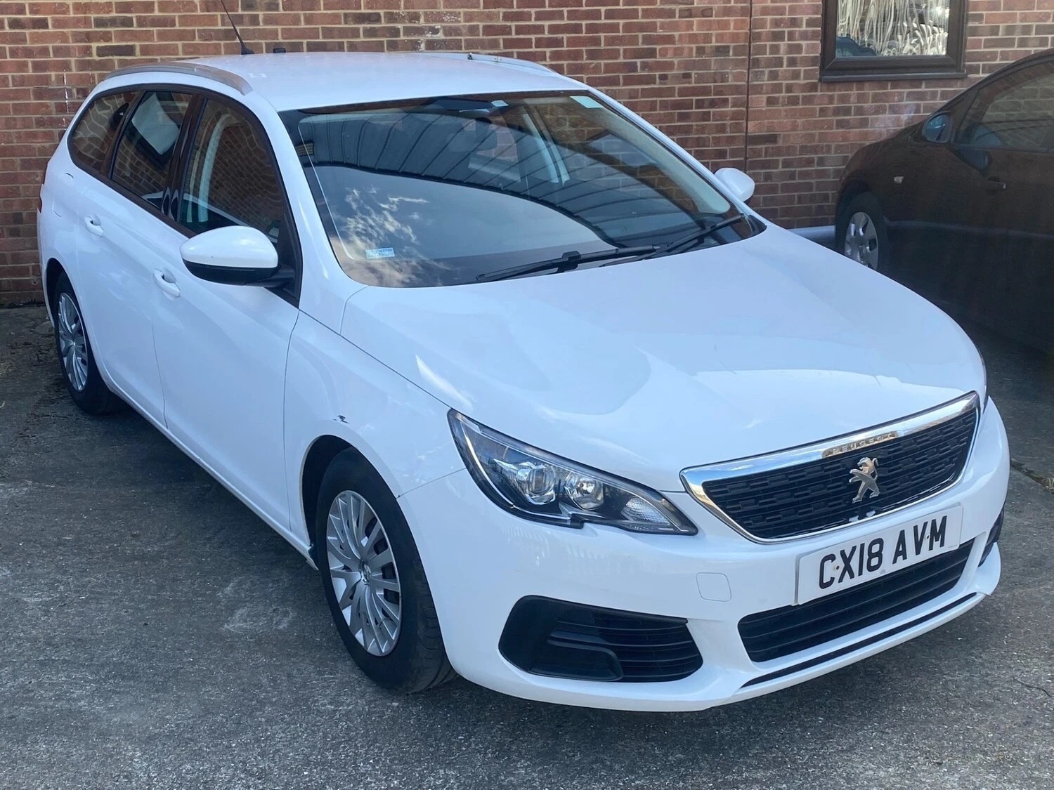 Used Peugeot 308 SW 2018 for sale - 76197430: Photo 1
