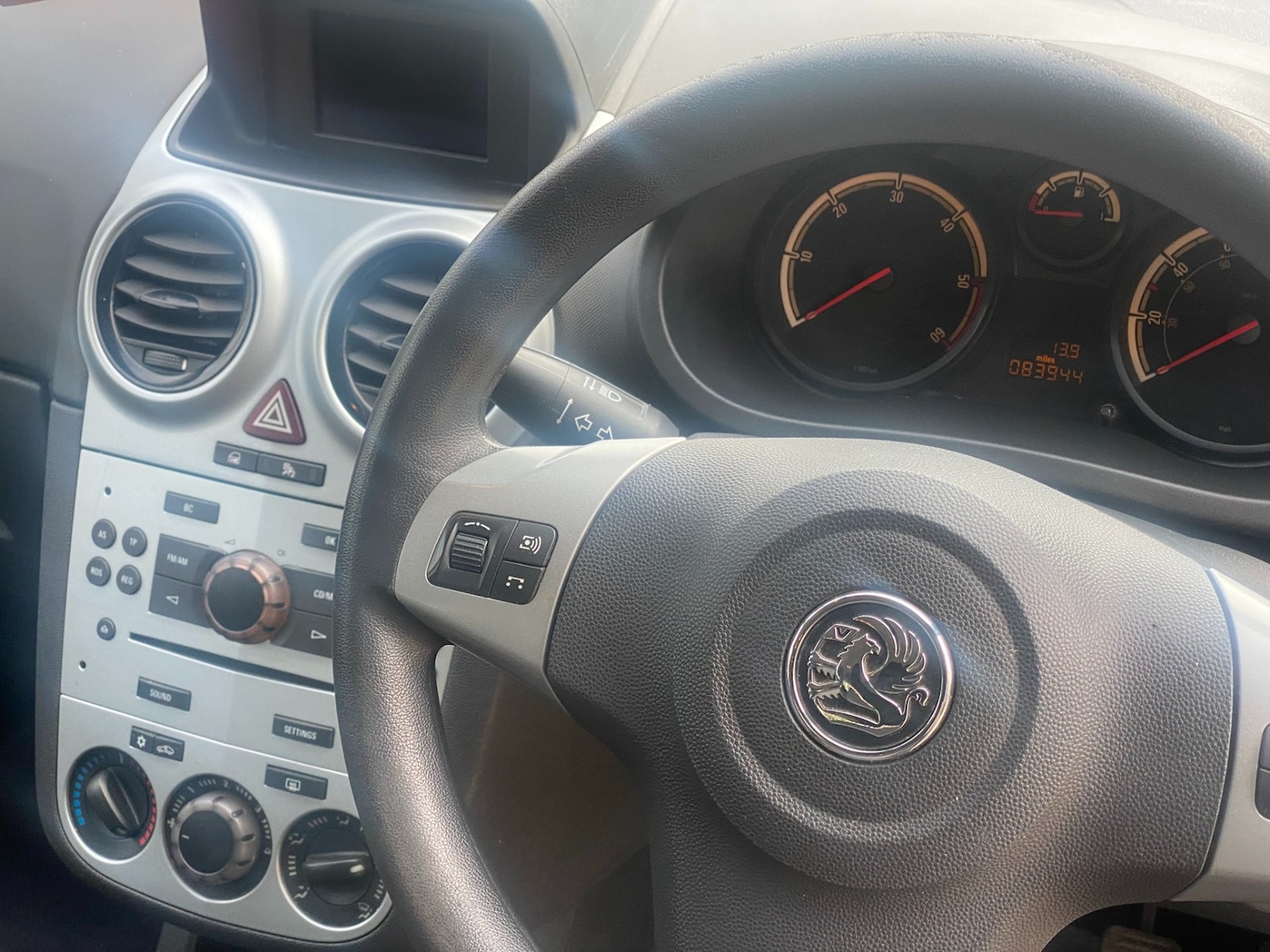 Used Vauxhall Corsa 2011 for sale - 76281785: Photo 11