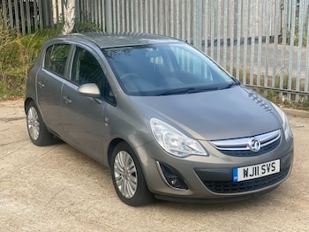 Vauxhall - Corsa