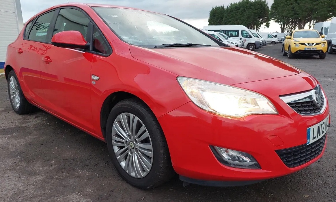 Used Vauxhall Astra 2012 for sale - 76821225: Photo 1