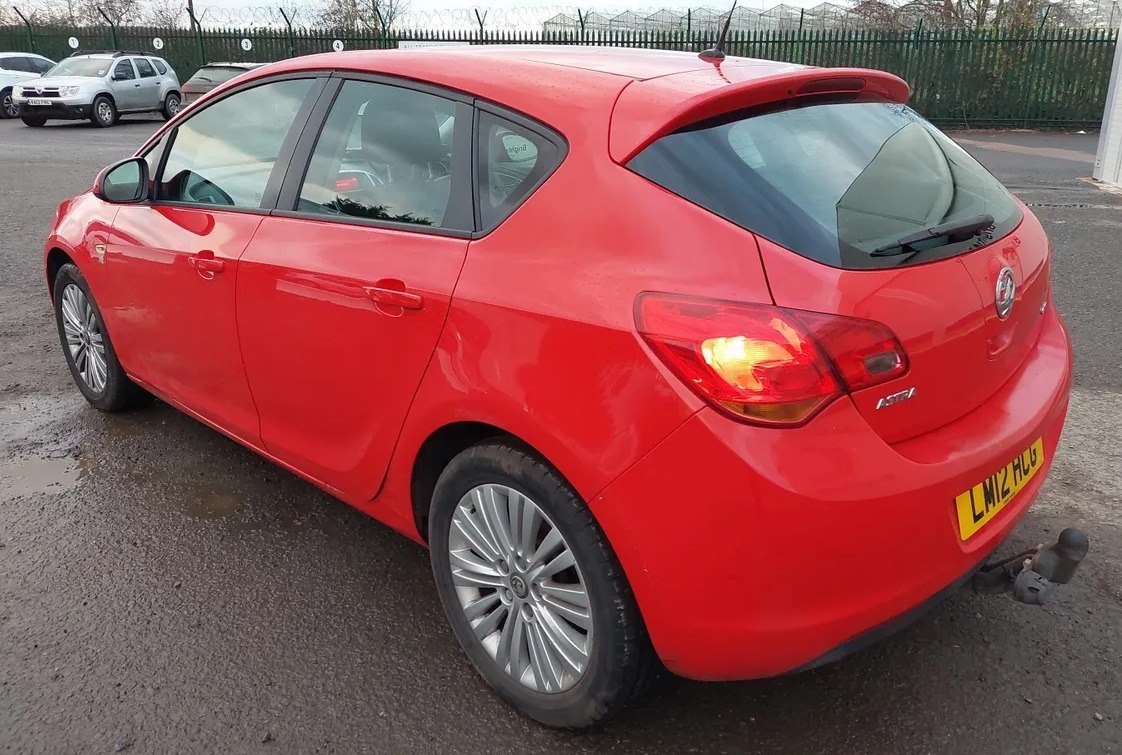 Used Vauxhall Astra 2012 for sale - 76821225: Photo 3