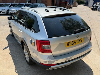 Used Skoda Octavia 2015 for sale - 79360286: Photo