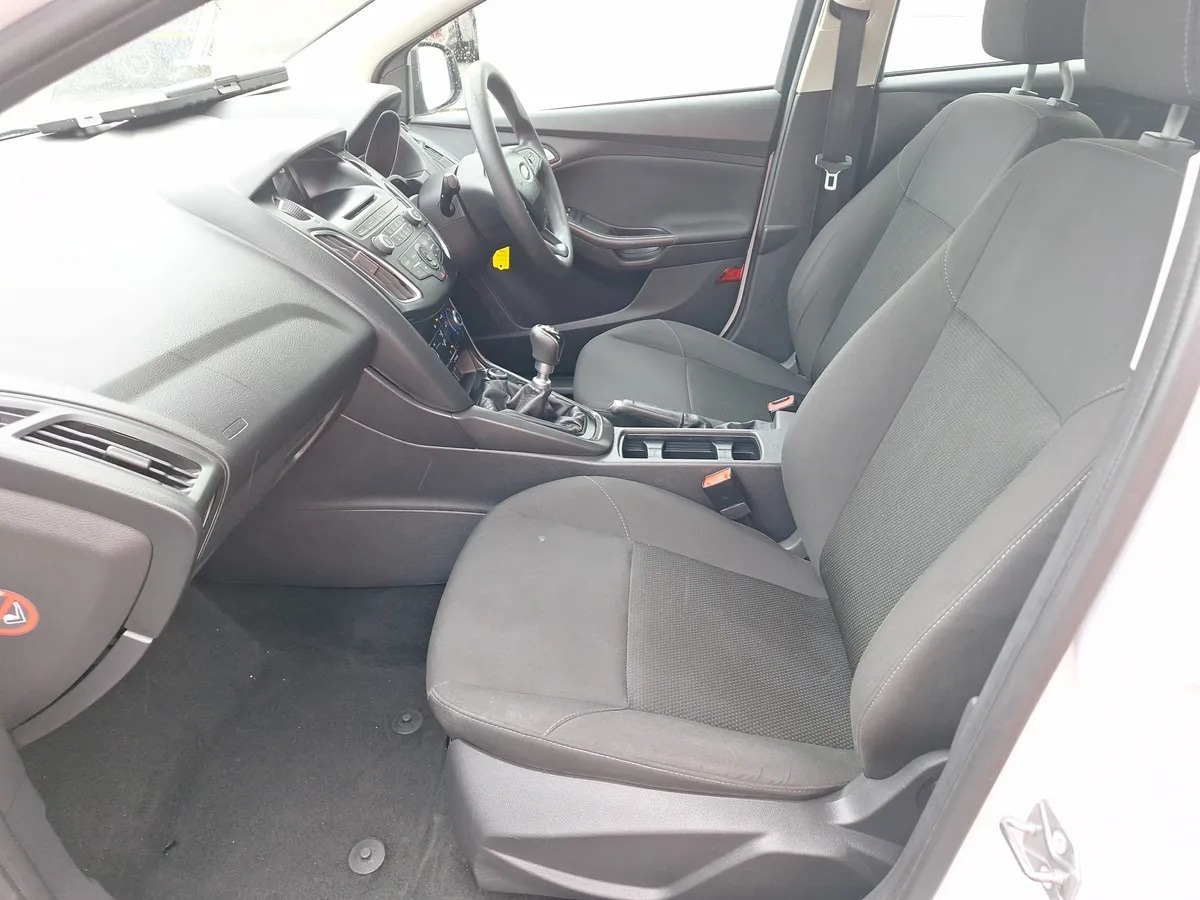Used Ford Focus 2015 for sale - 76821349: Photo 4