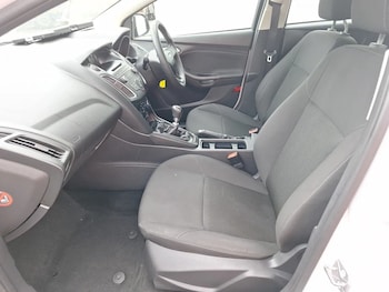 Used Ford Focus 2015 for sale - 76821349: Photo