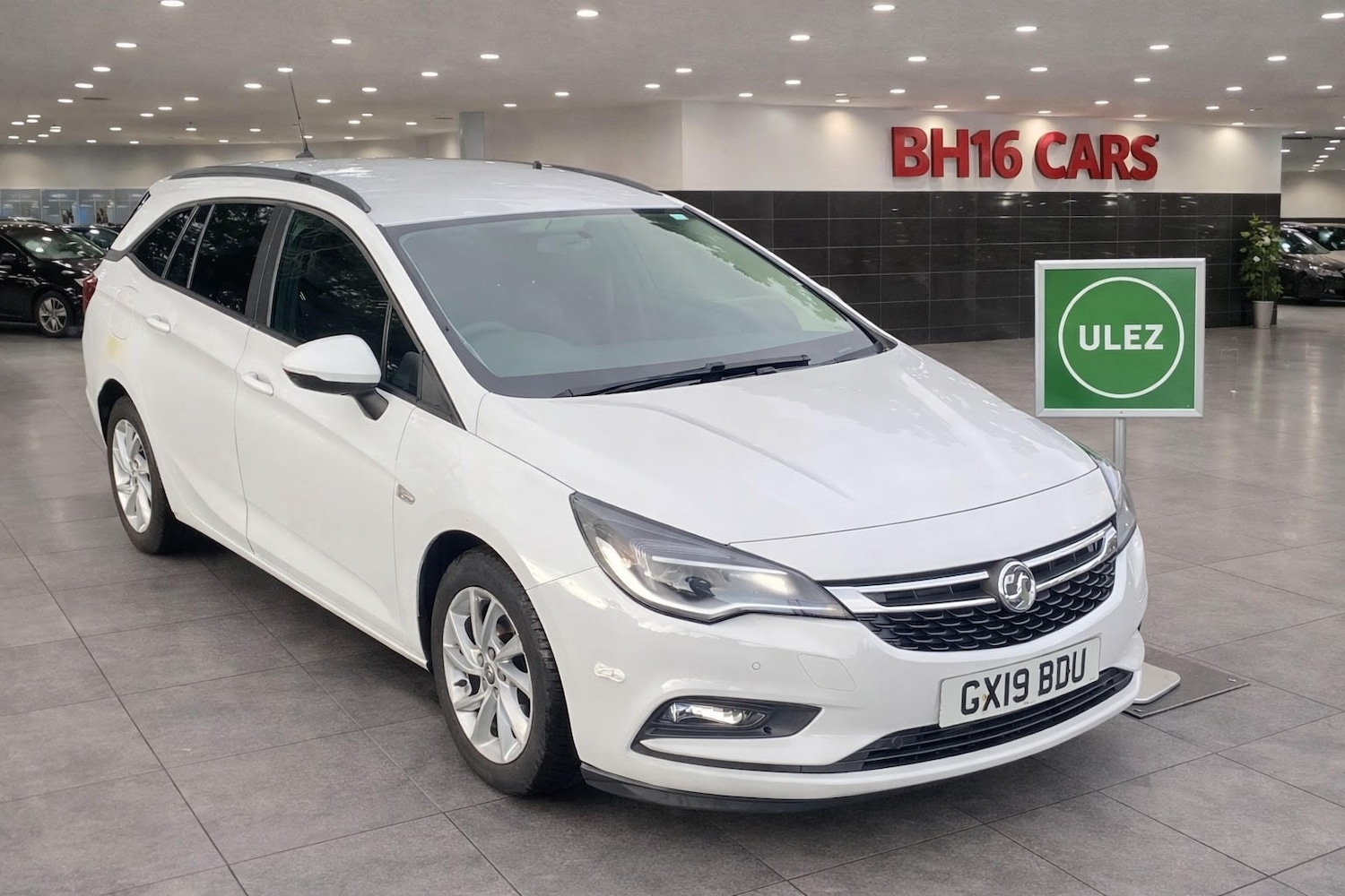Used Vauxhall Astra 2019 for sale - 77367288: Photo 1