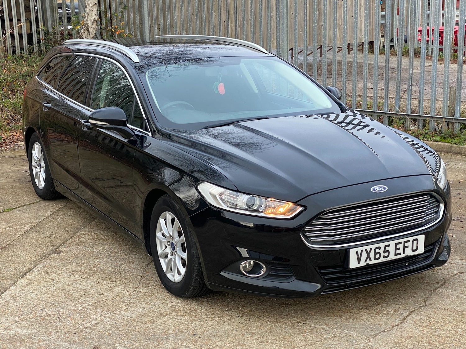 Used Ford Mondeo 2015 for sale - 76950922: Photo 1