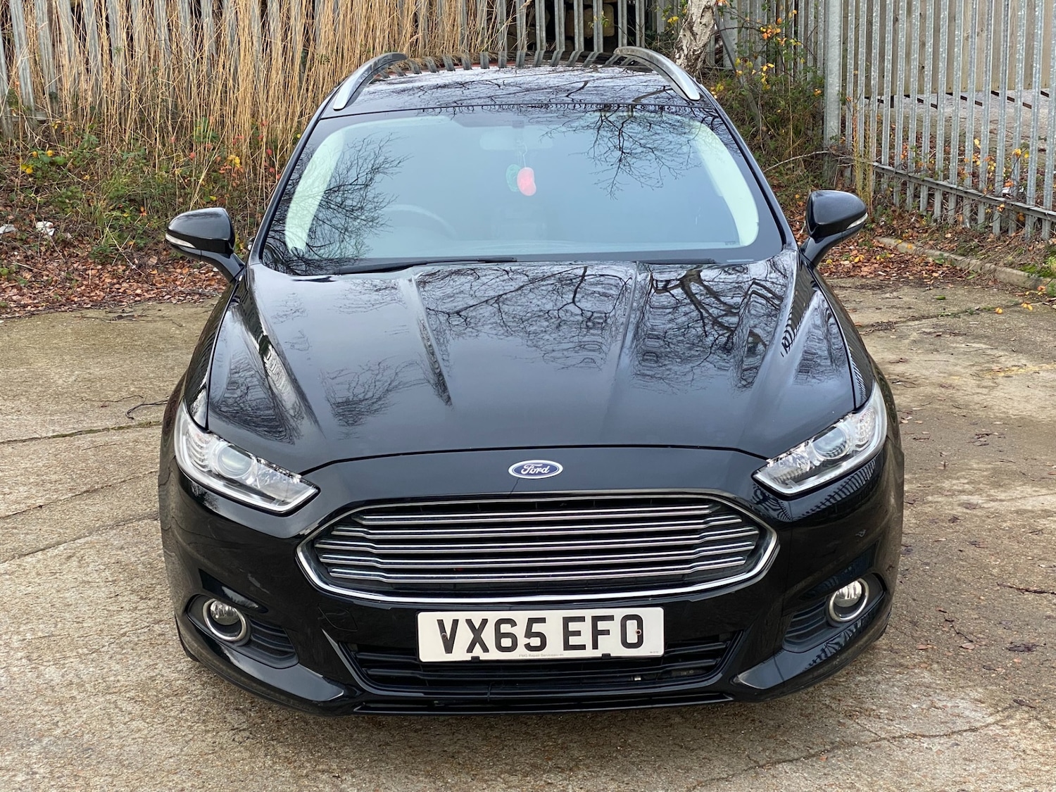 Used Ford Mondeo 2015 for sale - 76950922: Photo 2