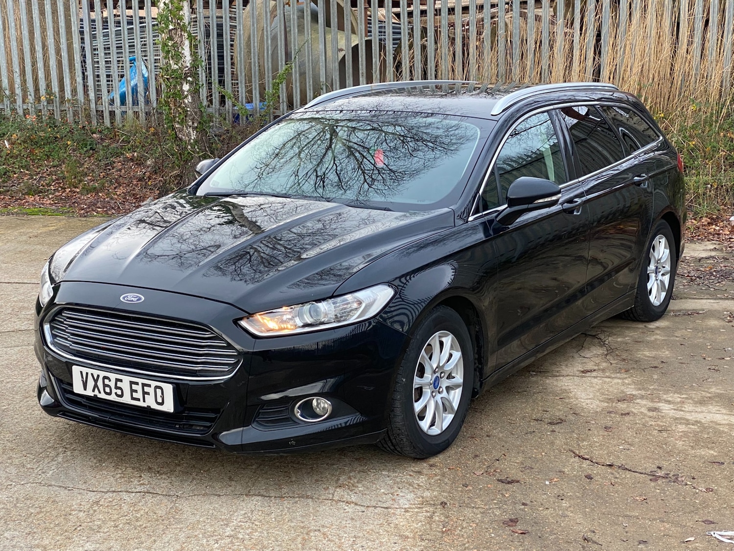 Used Ford Mondeo 2015 for sale - 76950922: Photo 3