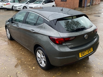 Used Vauxhall Astra 2017 for sale - 76196754: Photo 3