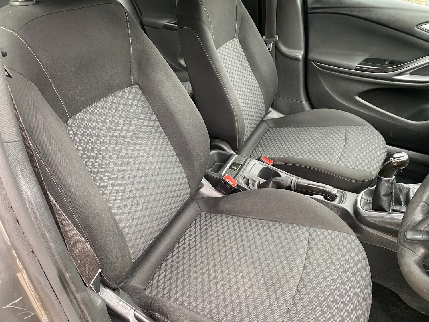 Used Vauxhall Astra 2017 for sale - 76196754: Photo 6