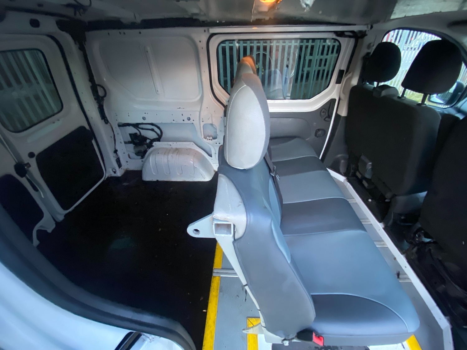 Used Vauxhall Vivaro 2015 for sale - 76818102: Photo 11