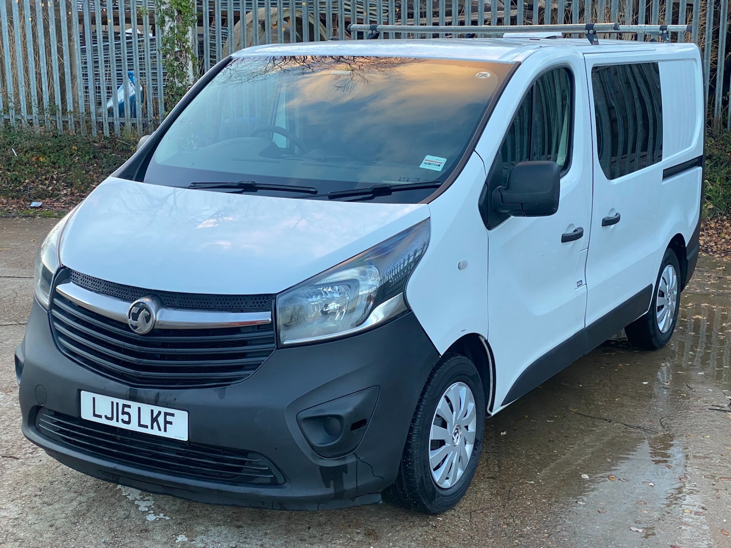 Used Vauxhall Vivaro 2015 for sale - 76818102: Photo 2