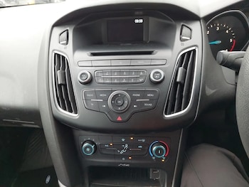 Used Ford Focus 2015 for sale - 77548040: Photo