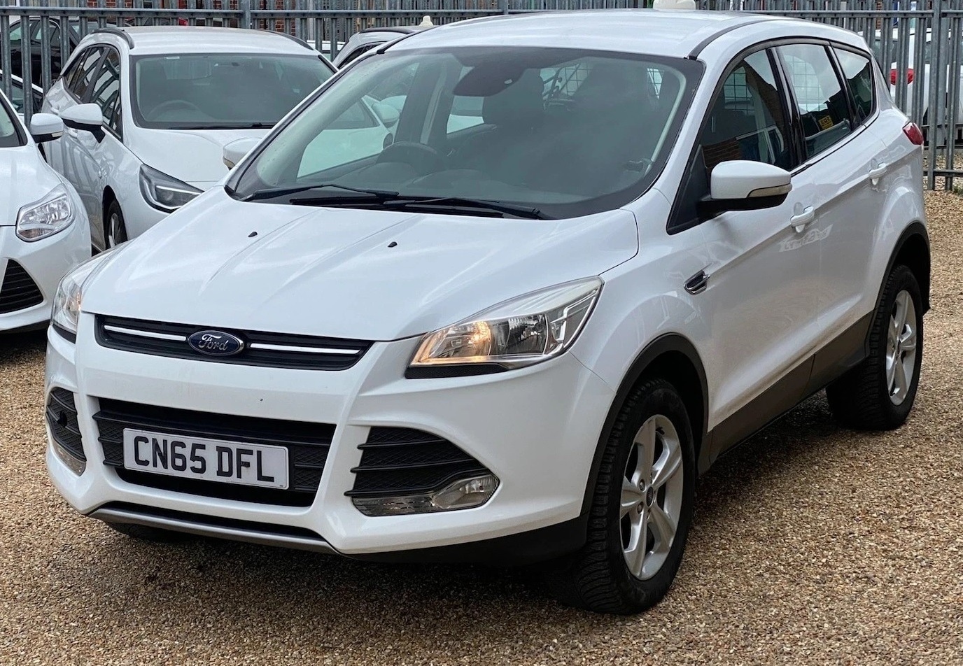 Used Ford Kuga 2015 for sale - 76197910: Photo 2