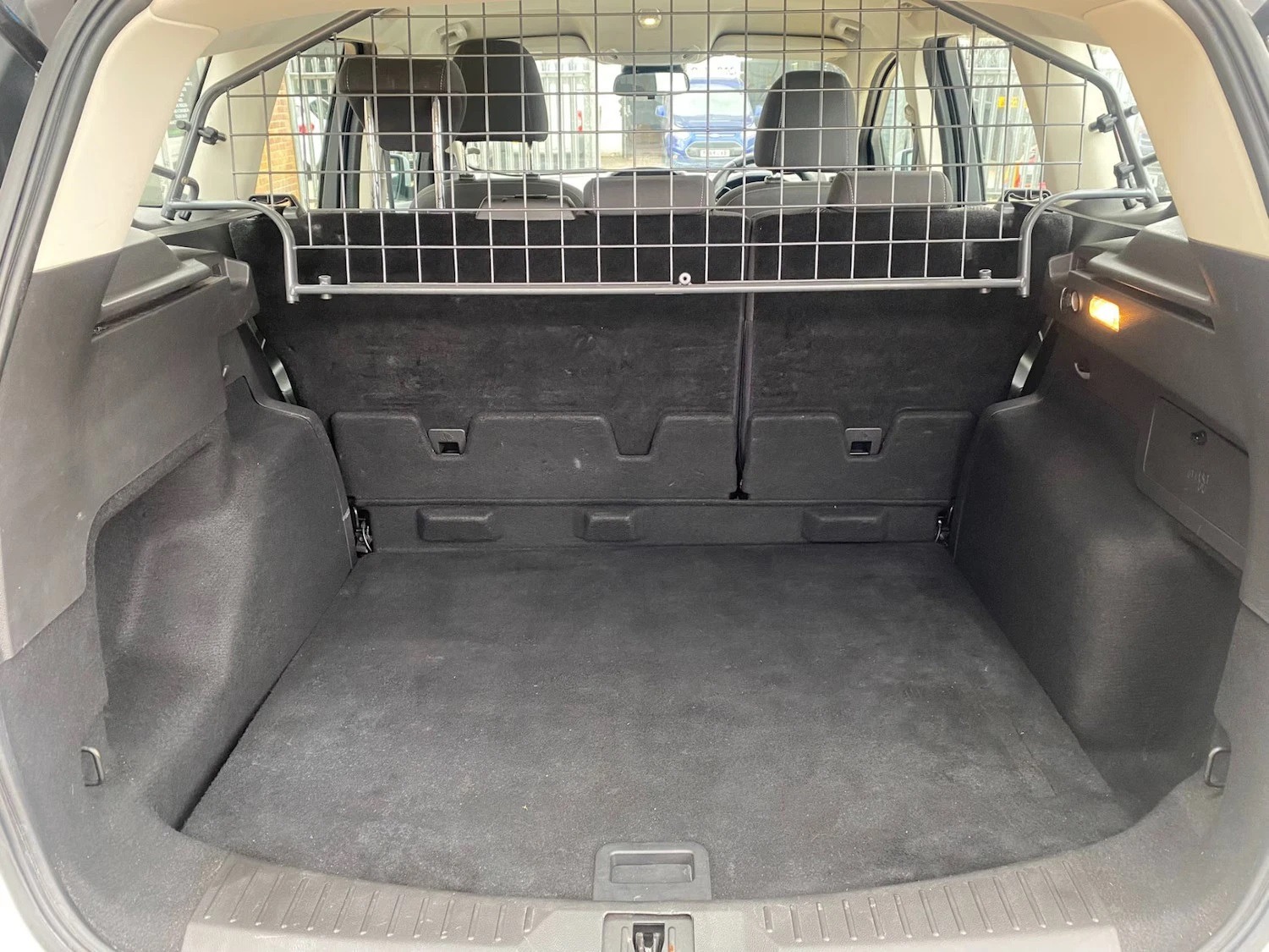 Used Ford Kuga 2015 for sale - 76197910: Photo 8