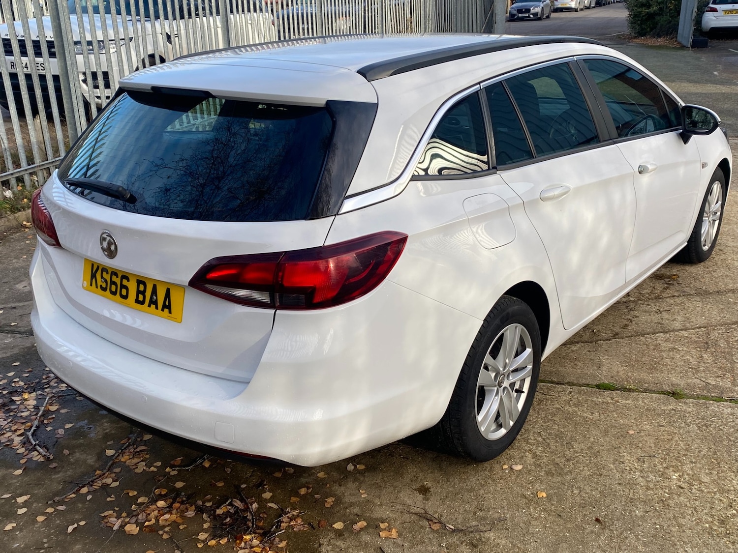 Used Vauxhall Astra 2016 for sale - 76571051: Photo 4