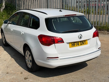 Used Vauxhall Astra 2014 for sale - 79255465: Photo
