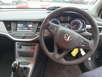 Used Vauxhall Astra 2016 for sale - 77367364: Photo