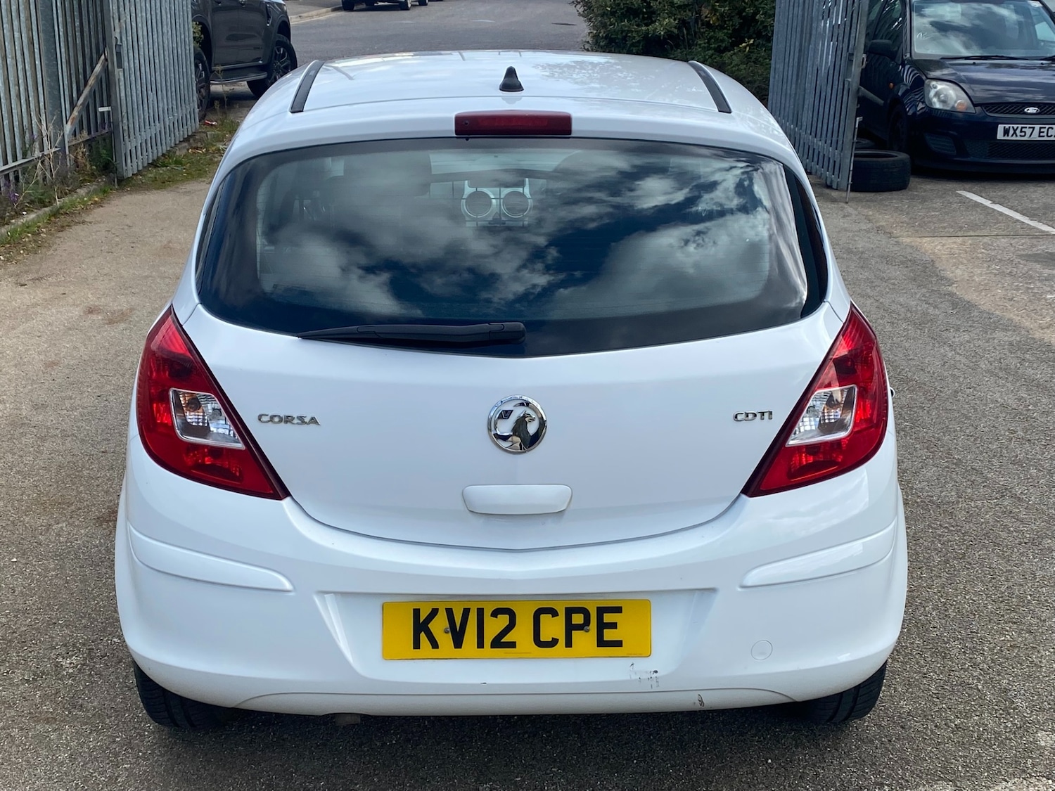 Used Vauxhall Corsa 2012 for sale - 76197249: Photo 10