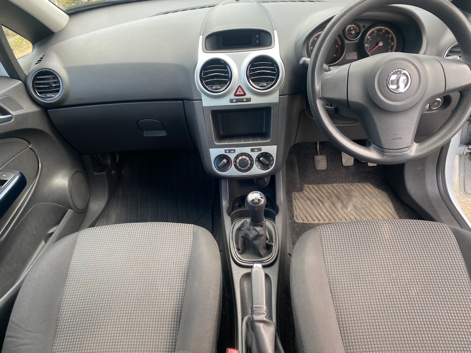 Used Vauxhall Corsa 2012 for sale - 76197249: Photo 17