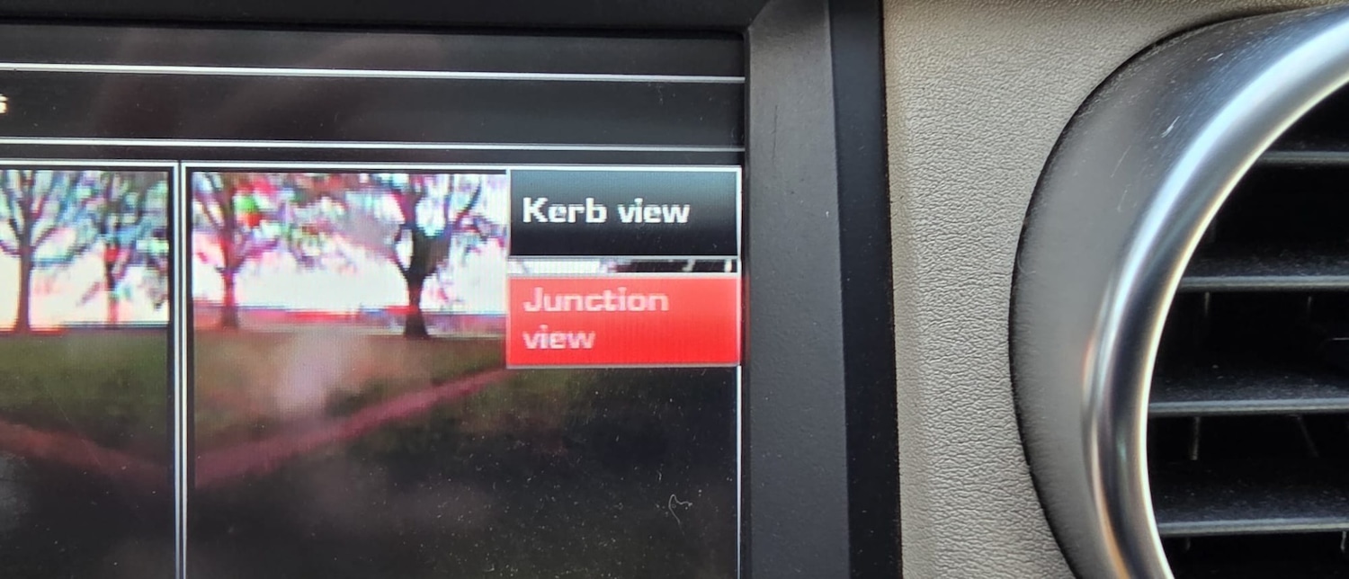 Used Land Rover Discovery 2014 for sale - 76784926: Photo 42