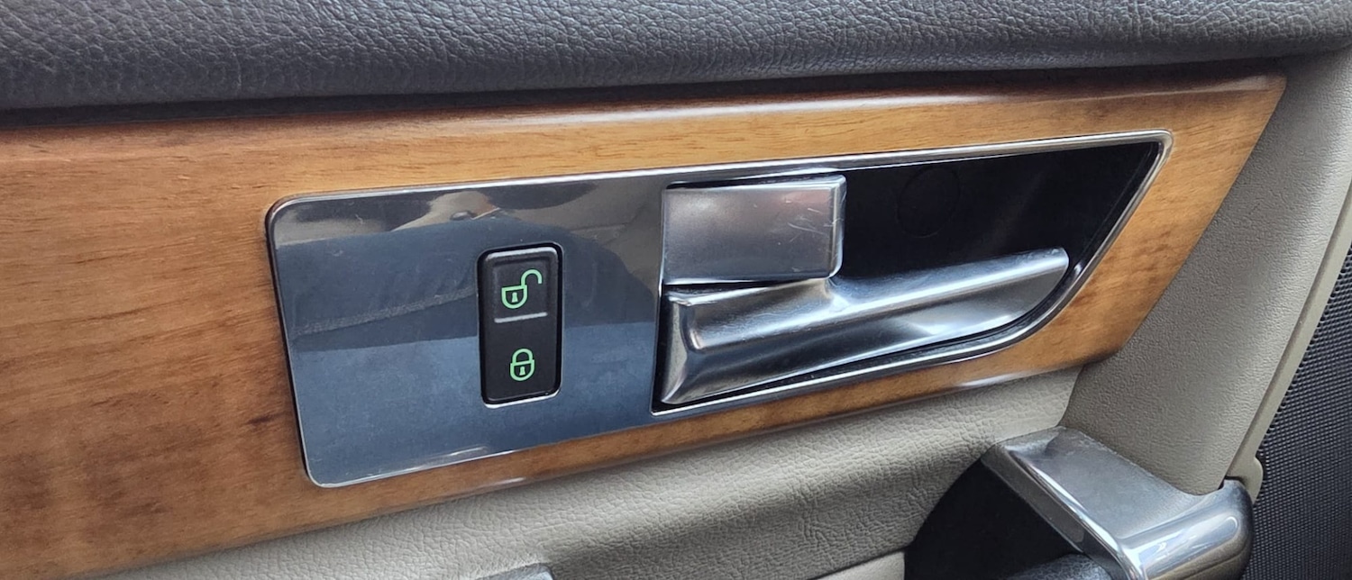 Used Land Rover Discovery 2014 for sale - 76784926: Photo 53