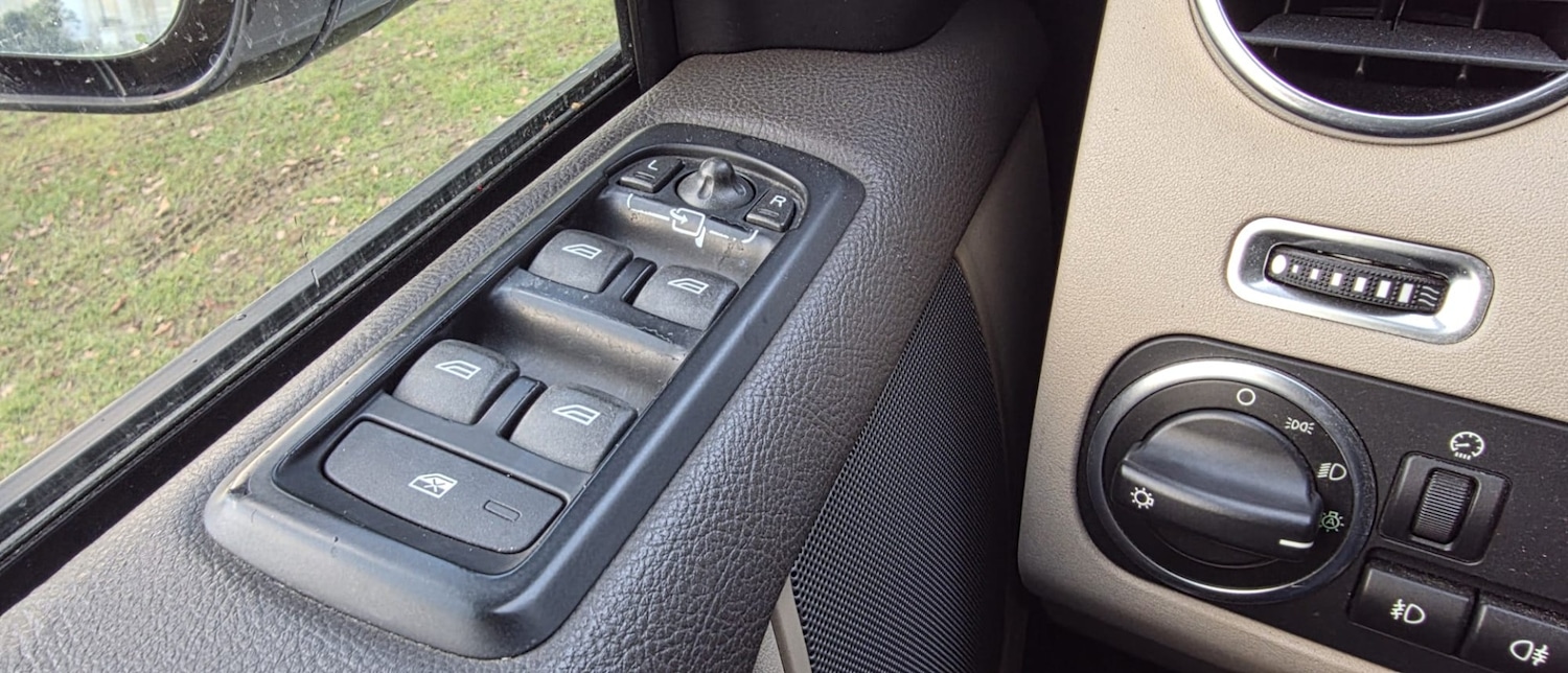 Used Land Rover Discovery 2014 for sale - 76784926: Photo 54