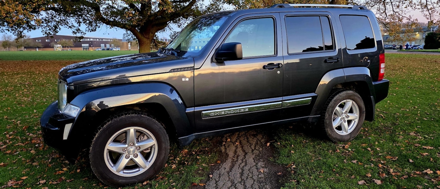 Used Jeep Cherokee 2010 for sale - 76670738: Photo 17