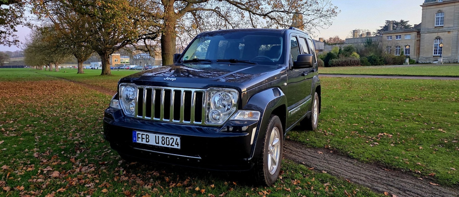 Used Jeep Cherokee 2010 for sale - 76670738: Photo 4