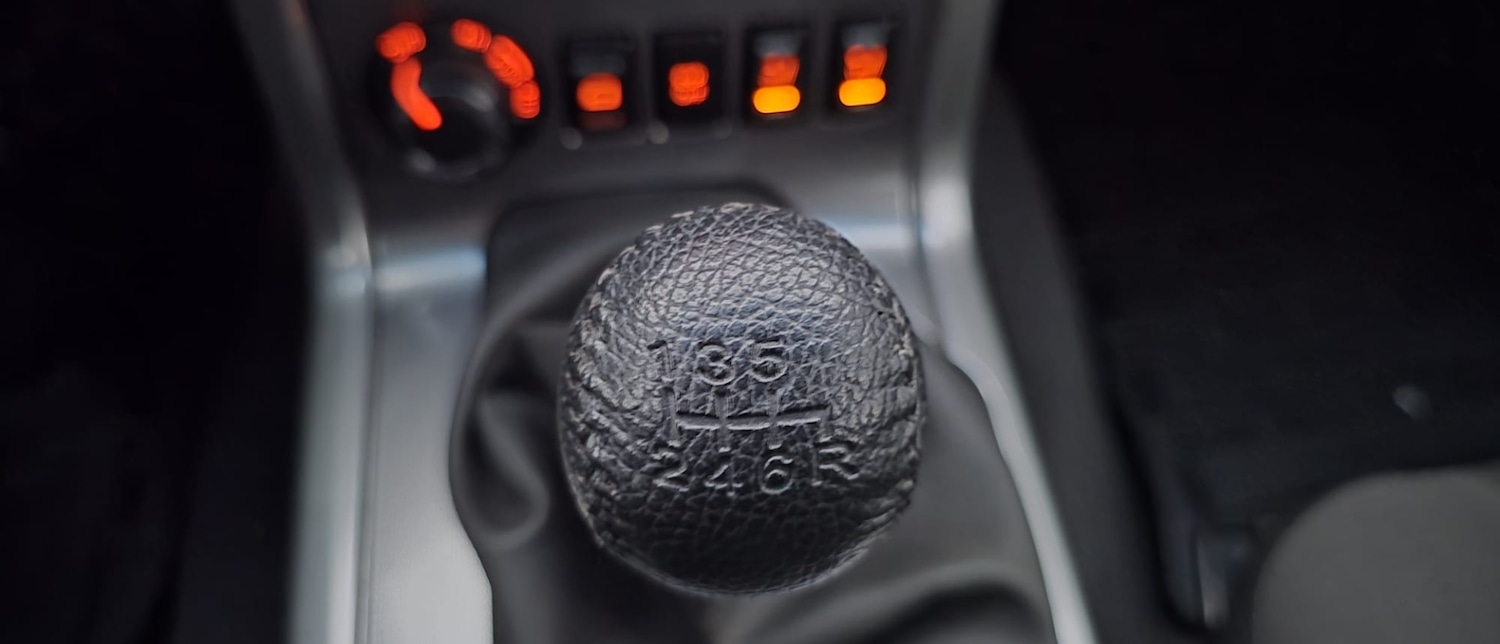 Used Nissan Navara 2012 for sale - 78168215: Photo 45