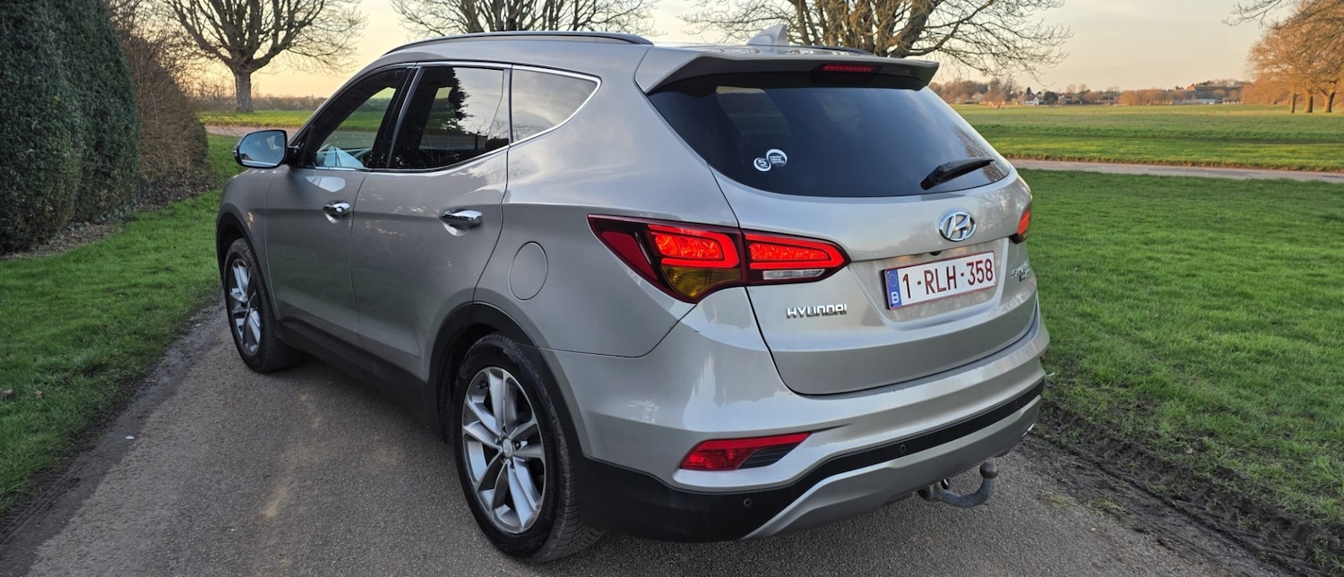 Used Hyundai Santa Fe 2017 for sale - 77669210: Photo 16